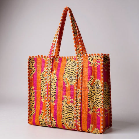 Flat Tiger Large tote Bags