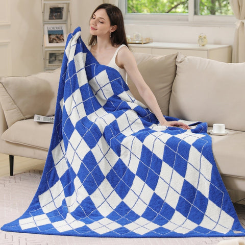 Argyle Pattern Soft Throw Blanket