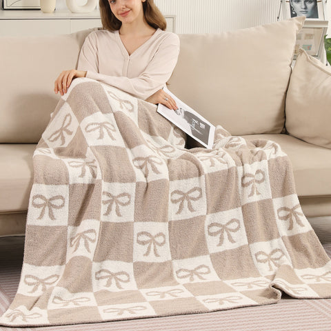 Bow Checkered Throw Blanket