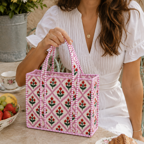 Diamond Floral Quilted Bag Print