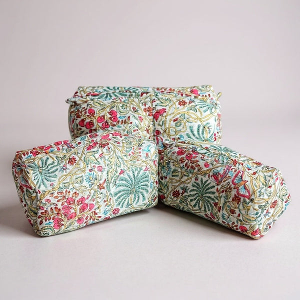 White Floral 3Pcs Toiletry Bag
