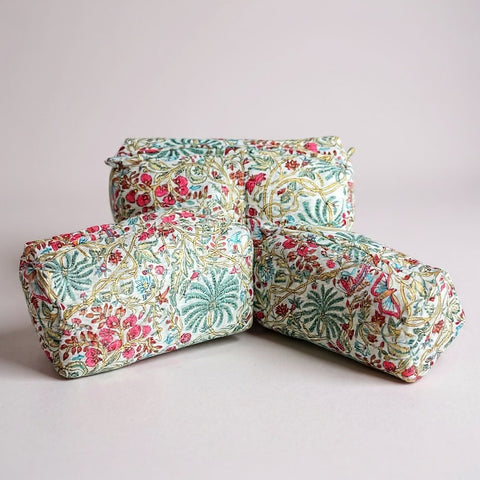 White Floral 3Pcs Toiletry Bag